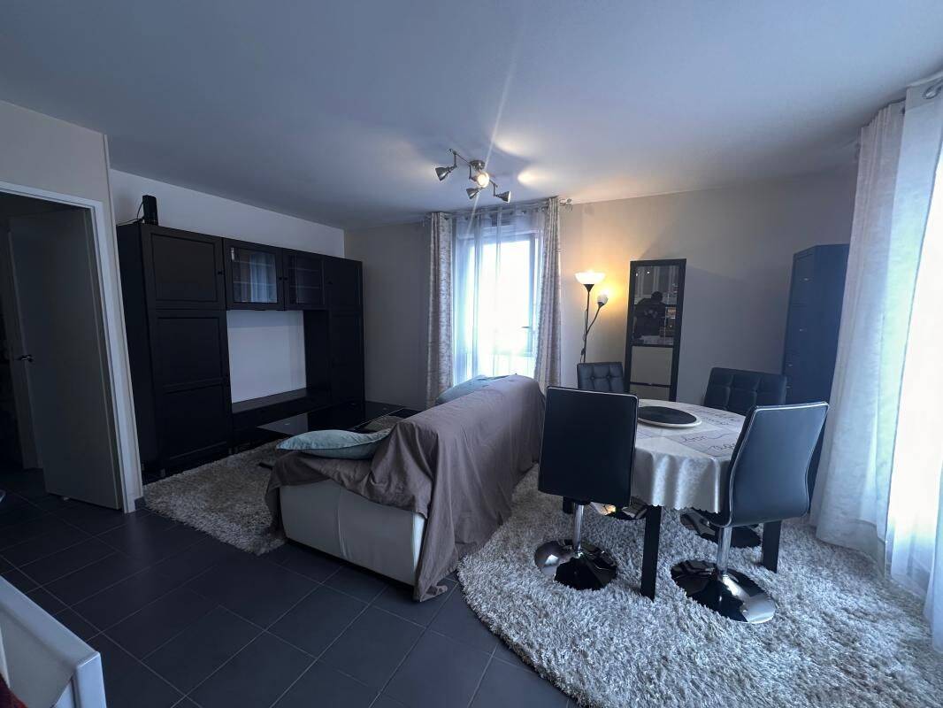 Appartement 2 pièces 45 m² · à Garges-lès-Gonesse · 45 m² · 930 €
