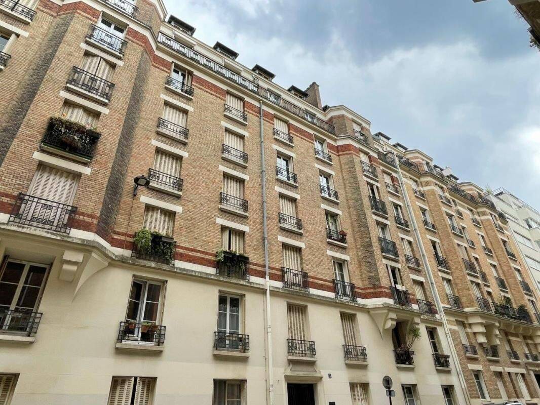 Appartement 2 pièces 46 m² · à Paris 15ème Arrondissement · 46 m² · 1 550 €