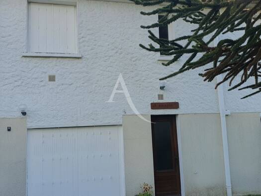 Maison à vendre 162 000 € 5 pièces 3 chambres 107 m² 474 m² de terrain La Ferté-Saint-Aubin 45240