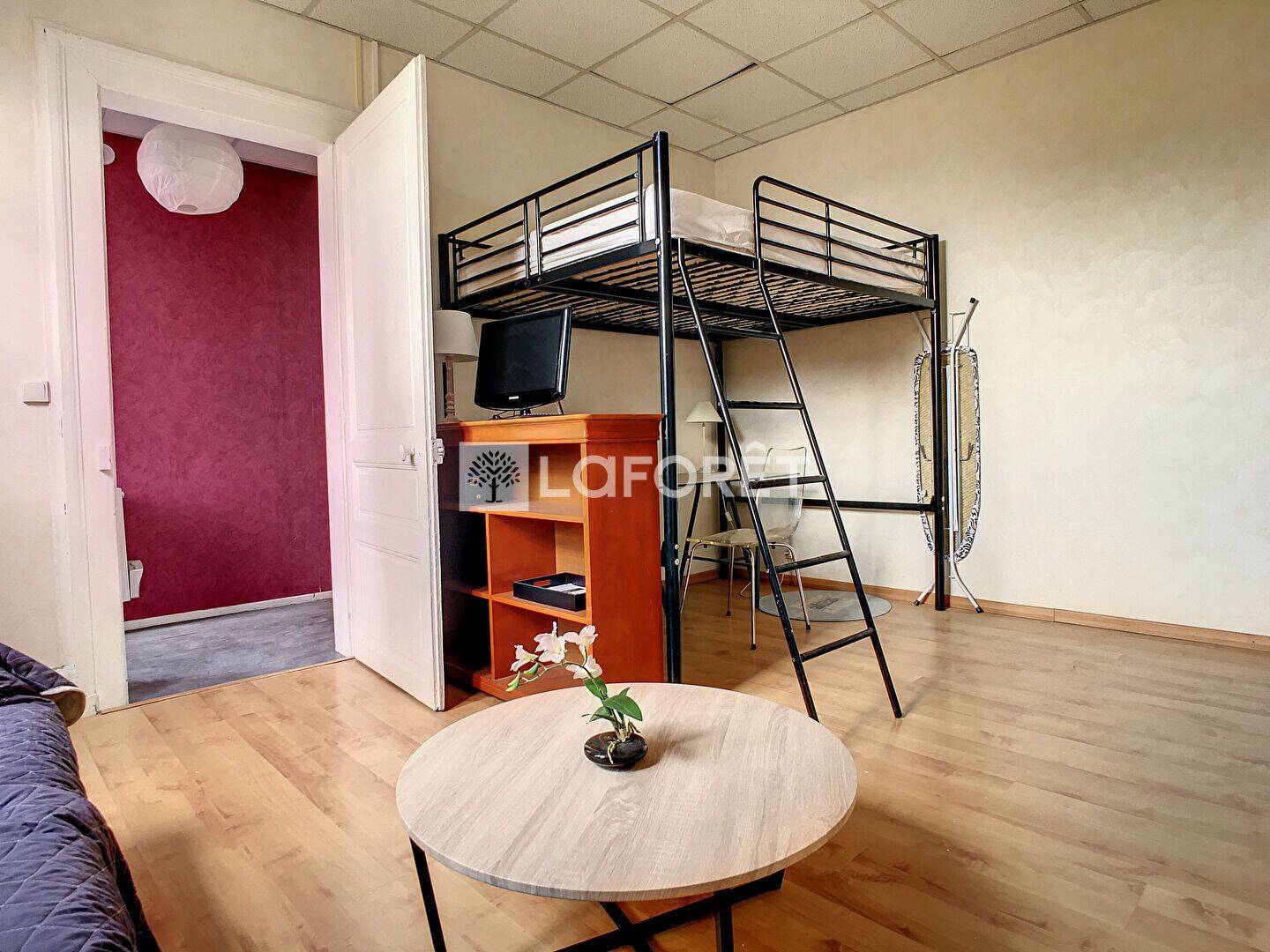 Appartement 1 pièce 33 m² · à Caudebec-lès-Elbeuf · 32,8 m² · 445 €