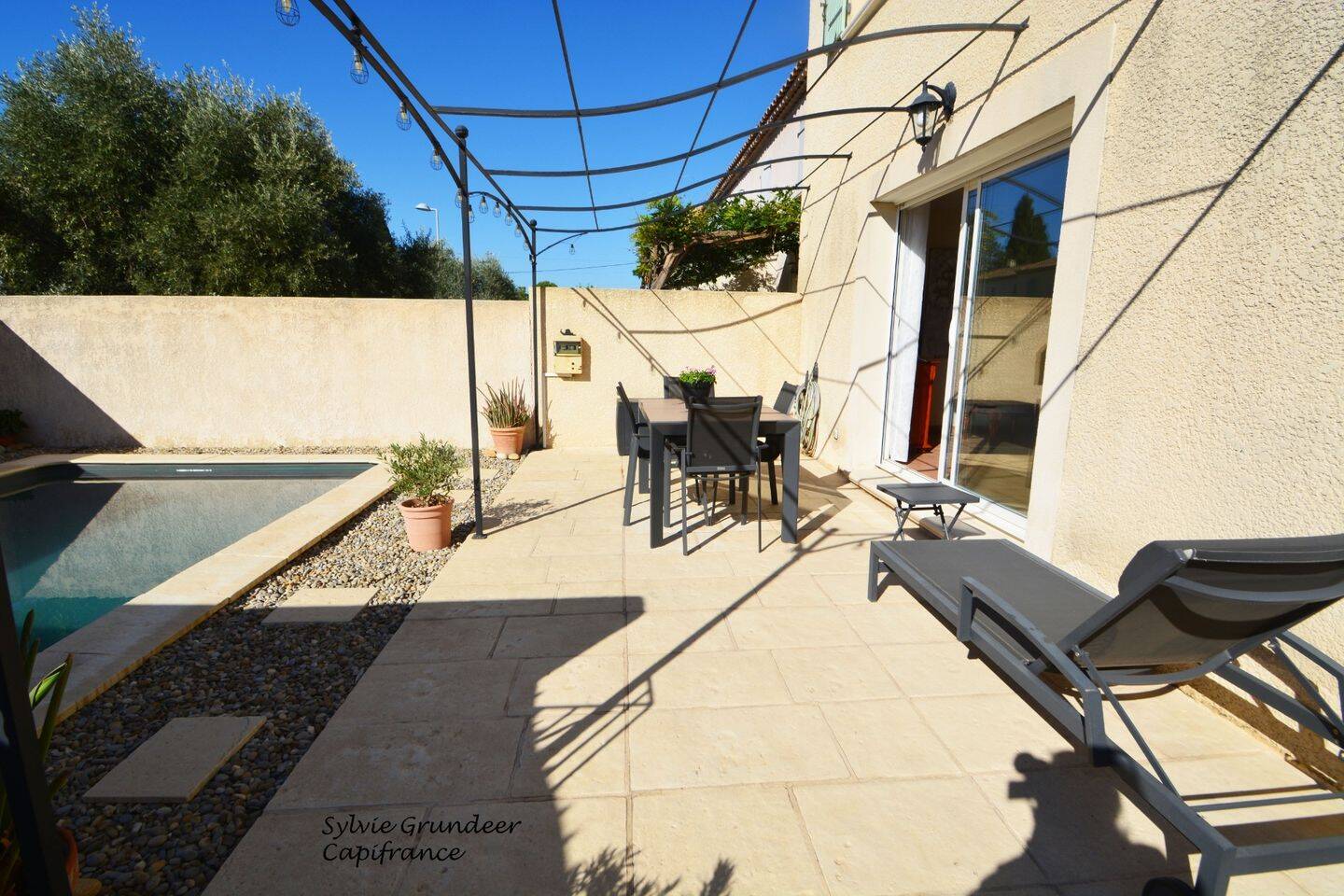 Maison 4 pièces 103 m² · à Salon-de-Provence · 103 m² · 369 000 €