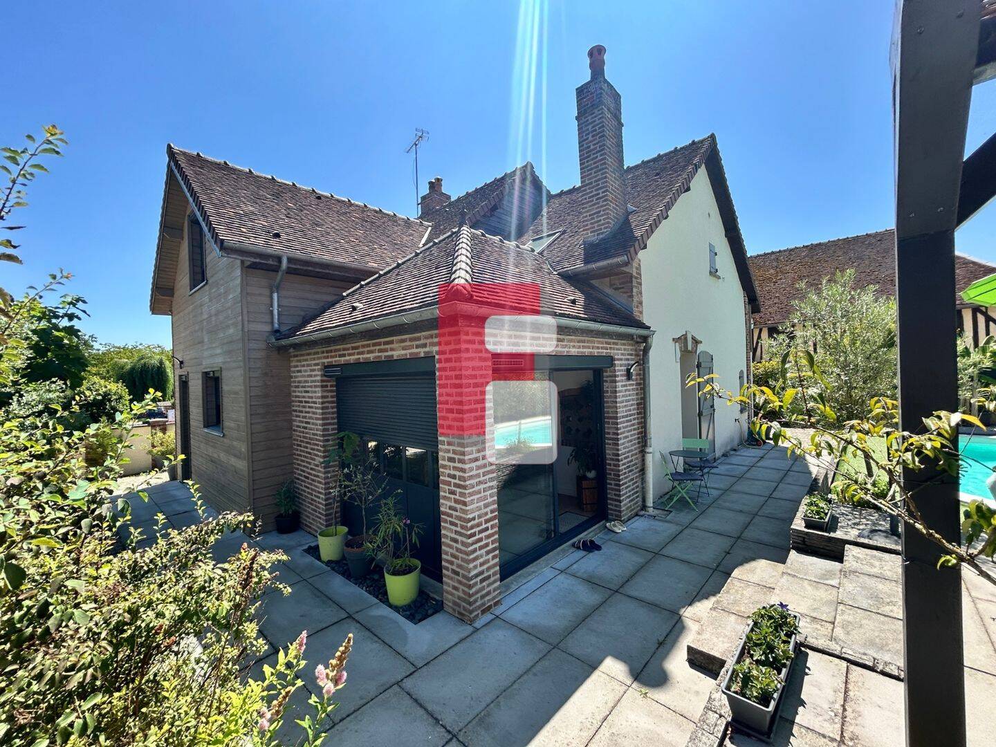 Maison 7 pièces 175 m² · à Mesnil-Saint-Père · 175 m² · 450 000 €