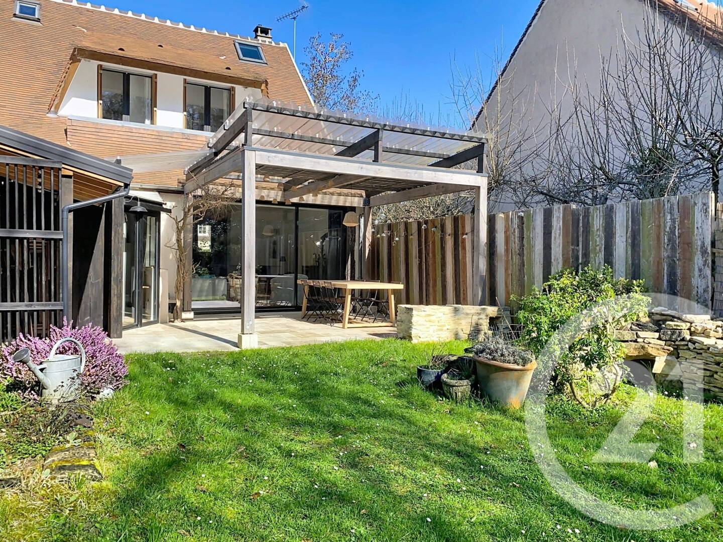 Maison 6 pièces 137 m² · à Senlis · 137 m² · 487 000 €