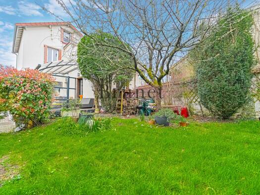 Maison à vendre 960 000 € 6 pièces 4 chambres 152,6 m² 257 m² de terrain Saint-Maur-des-Fossés 94100