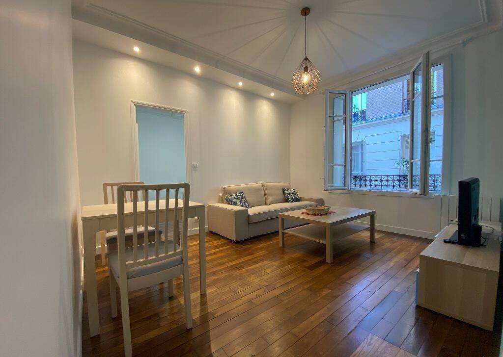 Appartement 2 pièces 36 m² · à Paris 18ème Arrondissement · 36 m² · 1 279 €