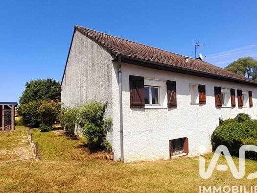 Maison de plain-pied à vendre 140 000 € 4 pièces 3 chambres 88 m² 806 m² de terrain Champvallon 89710