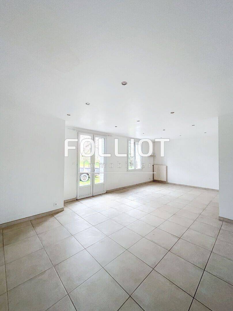 Maison 3 pièces 76 m² · à Marchésieux · 76,4 m² · 600 €