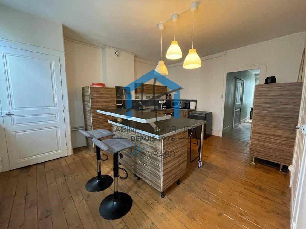 3 pièces 53 m² · à Saint-Chamond · 53 m² · 670 €/mois