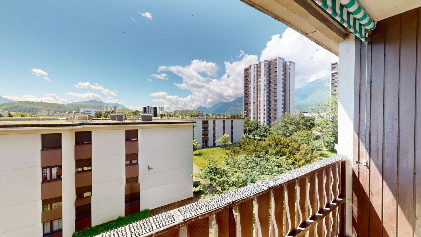 Appartement 5 pièces 87 m² · à Grenoble · 87 m² · 990 €