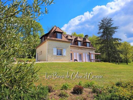 Maison à vendre 314 700 € 5 pièces 4 chambres 145 m² 10 442 m² de terrain Tourtoirac 24390