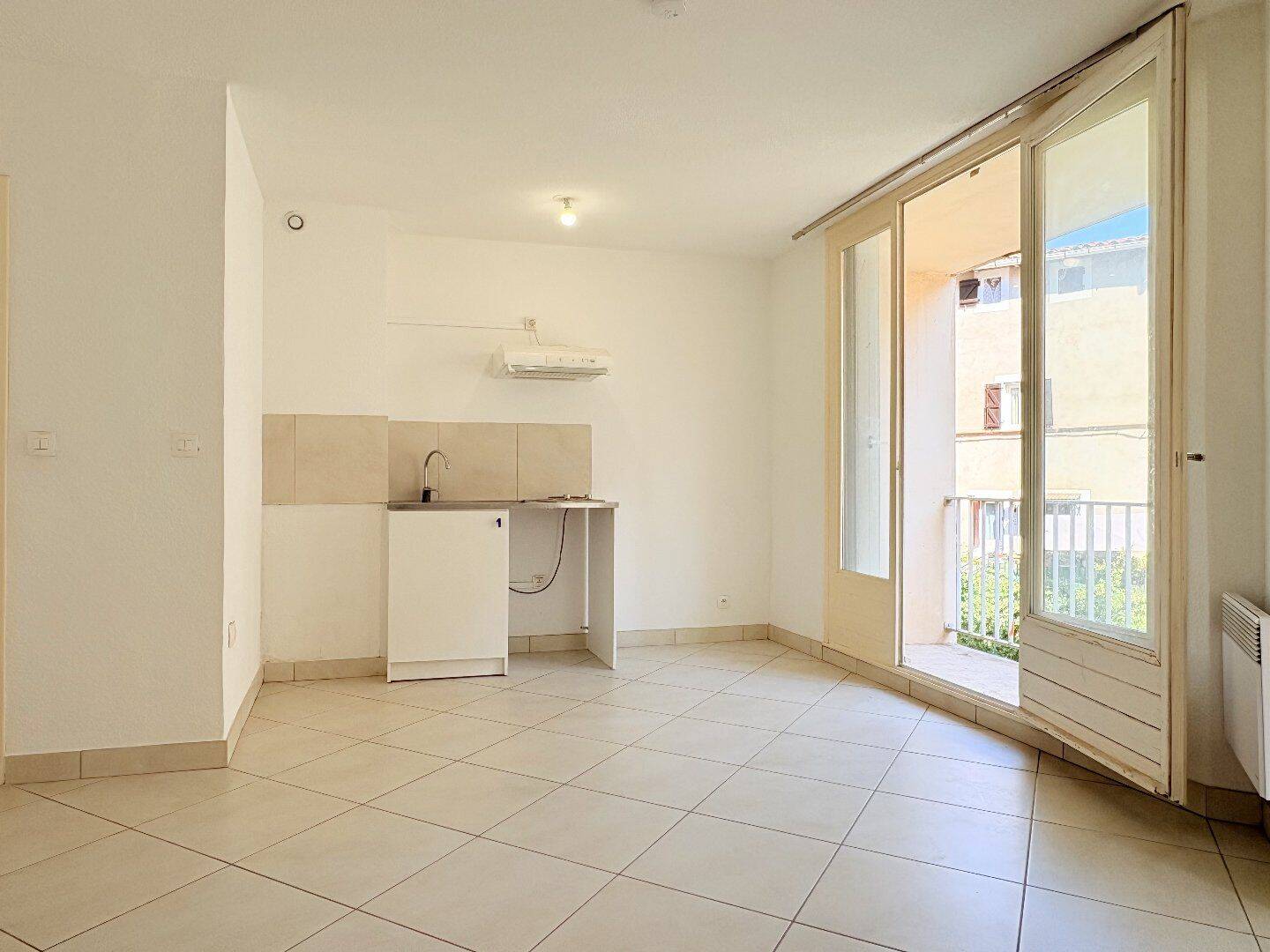Appartement 1 pièce 32 m² · à Clermont-l'Hérault · 32 m² · 513 €