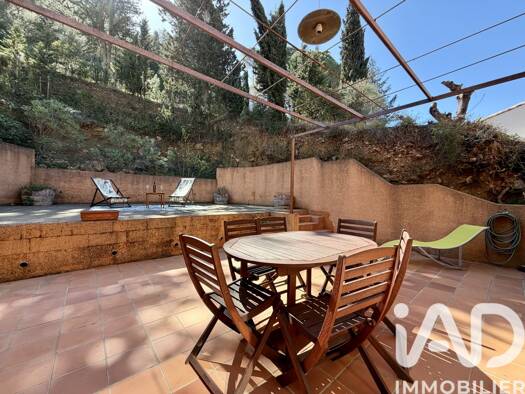 Maison de plain-pied à vendre 252 000 € 4 pièces 3 chambres 84 m² 199 m² de terrain Roquefort-des-Corbières 11540