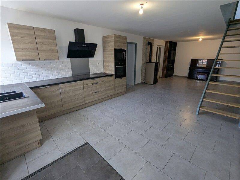 Maison 4 pièces 86 m² · à Condé-sur-l'Escaut · 86 m² · 850 €