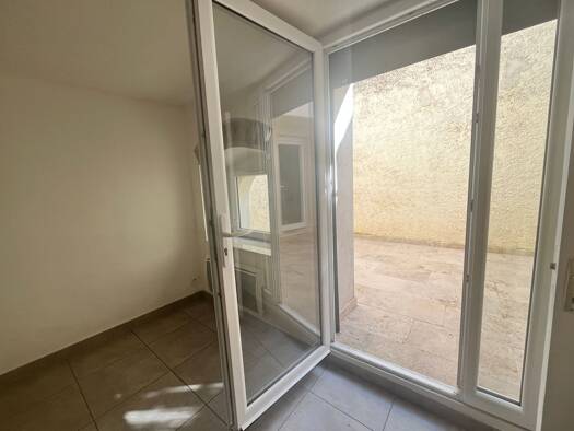 Maison à louer 990 € 4 pièces 3 chambres 81 m² Caveirac 30820