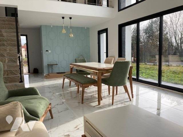 Maison 6 pièces 143 m² · à Isneauville · 143 m² · 549 120 €