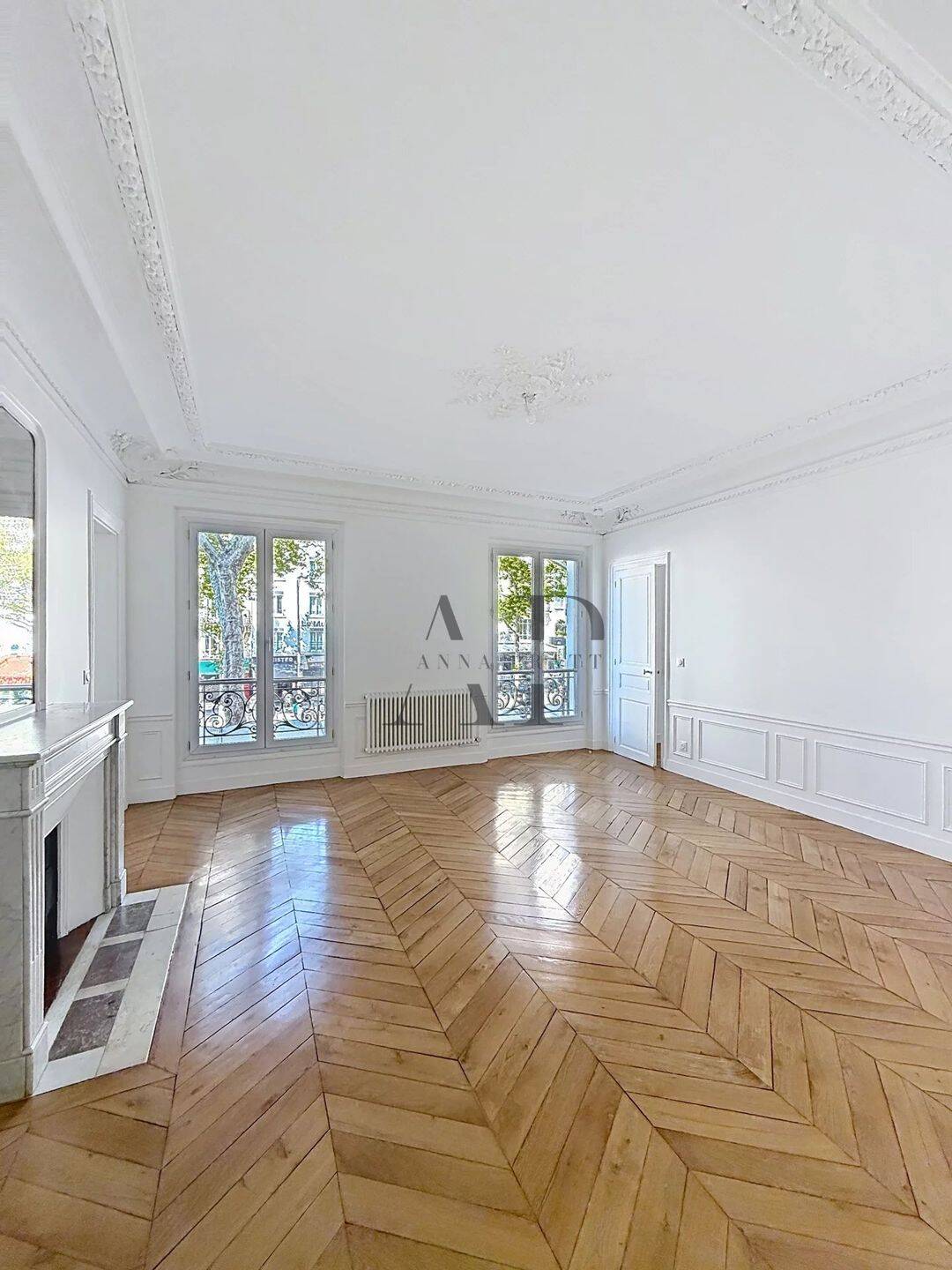Appartement 4 pièces 79 m² · à Paris 15ème Arrondissement · 79,5 m² · 3 135 €/mois