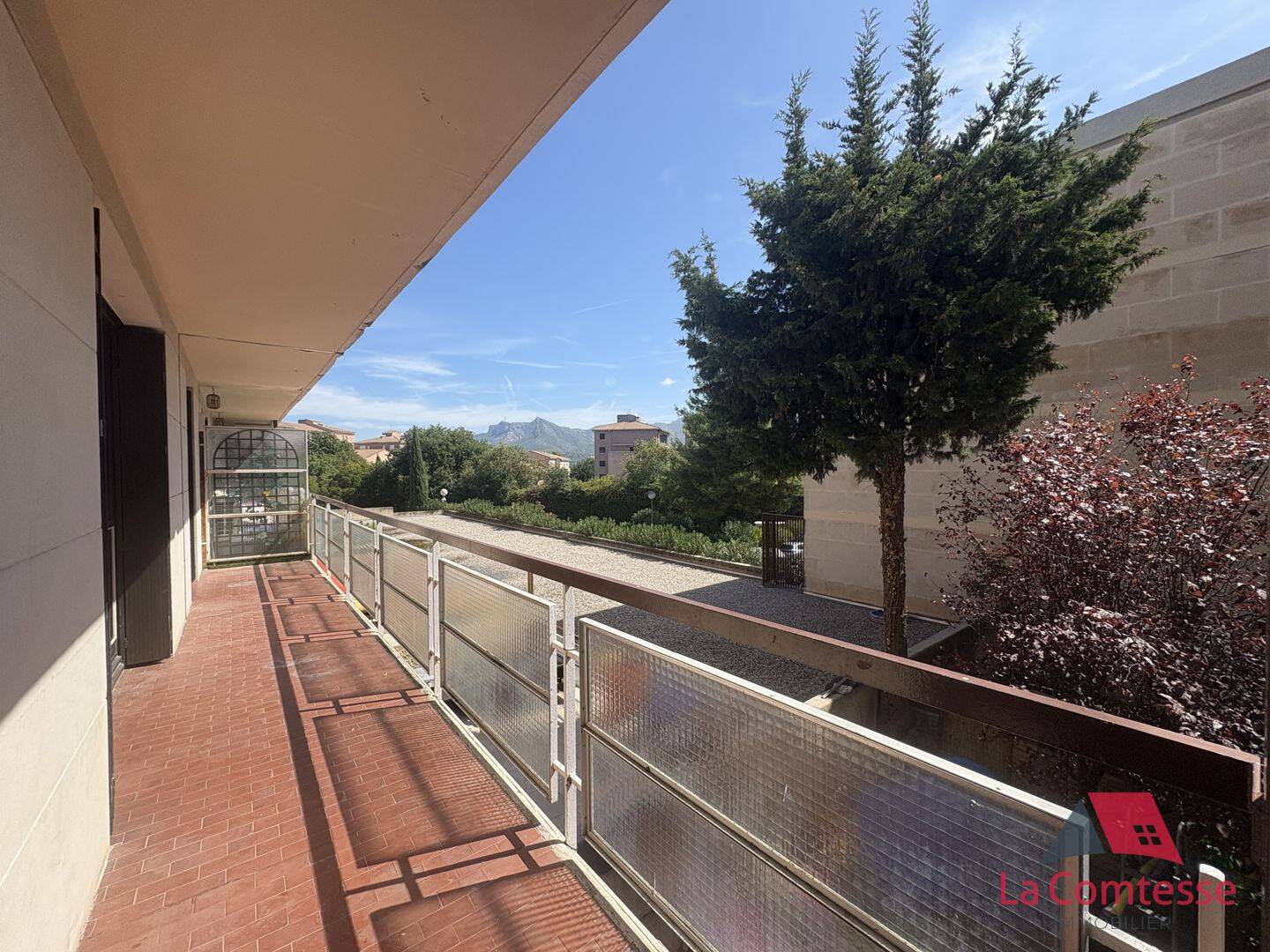 Appartement 3 pièces 76 m² · à Aubagne · 75,5 m² · 920 €/mois