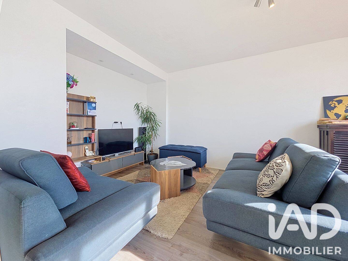 Appartement 3 pièces 55 m² · à Les Pavillons-sous-Bois · 55 m² · 150 000 €