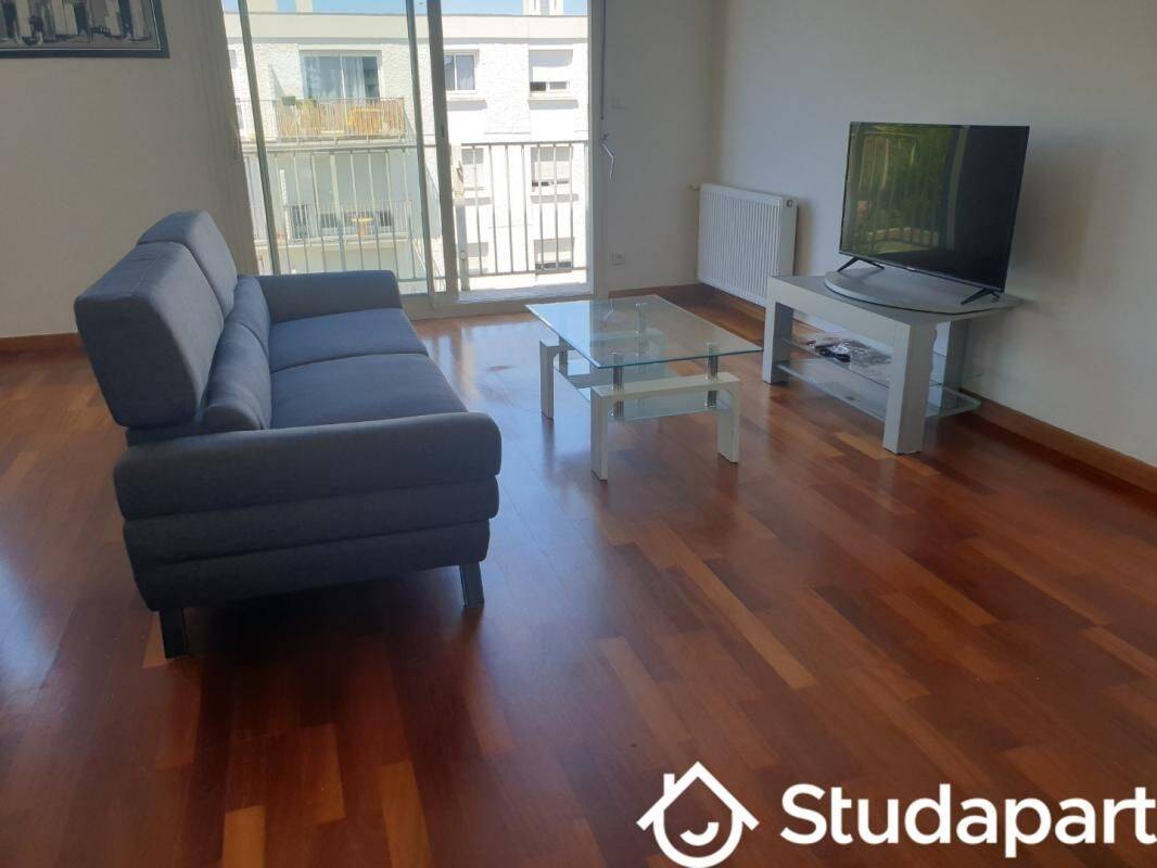 Appartement 5 pièces 90 m² · à Pessac · 90 m² · 601 €