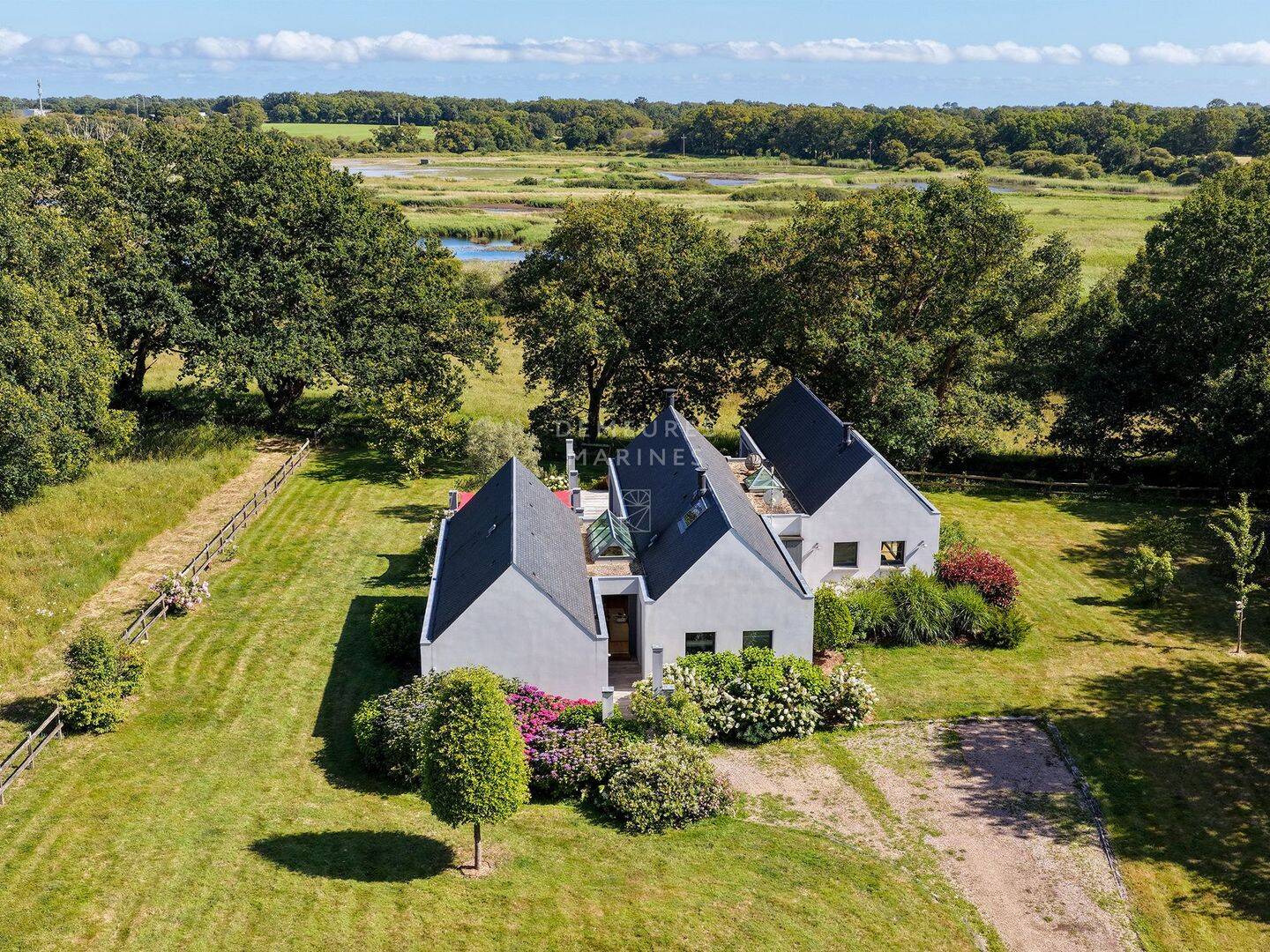 Maison 8 pièces 207 m² · à Le Tour-du-Parc · 207 m² · 1 144 000 €