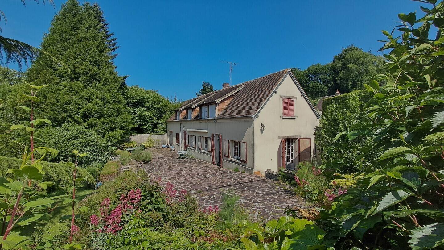 Maison 5 pièces 140 m² · à Mortagne-au-Perche · 140 m² · 210 000 €