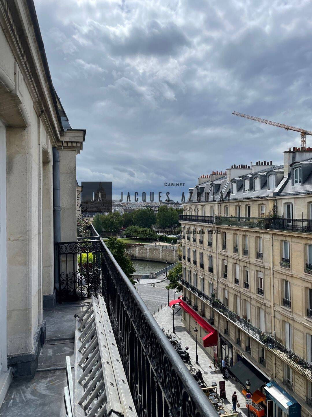 Appartement 5 pièces 156 m² · à Paris 4ème Arrondissement · 156,3 m² · 9 450 €/mois