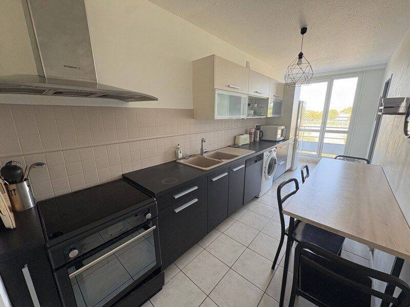Appartement 3 pièces 82 m² · à Pessac · 81,6 m² · 1 100 €/mois