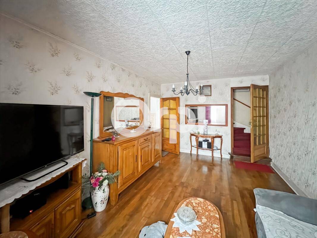 Maison 4 pièces 95 m² · à Mantes-la-Jolie · 95,5 m² · 180 000 €