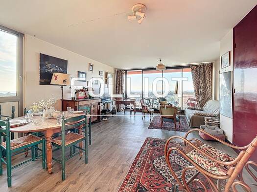 Appartement à vendre 250 000 € 3 pièces 2 chambres 78 m² Étage 4/5 Jullouville 50610