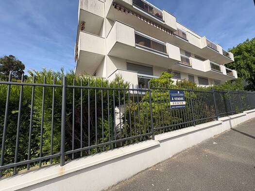 Appartement à vendre 399 000 € 4 pièces 3 chambres 89 m² RDC Thiers Le Raincy 93340