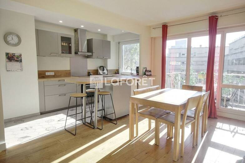 Appartement à vendre 725 000 € 6 pièces 4 chambres 125 m² Étage 3/5 Faubourg de l'Arche Courbevoie 92400