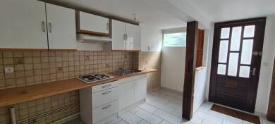 Maison de ville à louer 535 € 3 pièces 2 chambres 66,5 m² Angoulême 16000