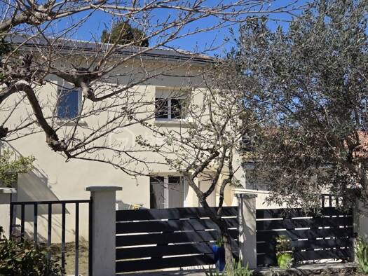 Maison à vendre 249 000 € 5 pièces 2 chambres 128 m² 280 m² de terrain Meynes 30840