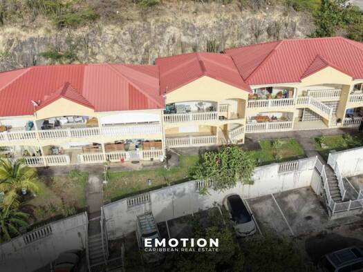 Appartement à vendre 199 800 € 3 pièces 2 chambres 57 m² RDC/1 Saint-Martin 97150