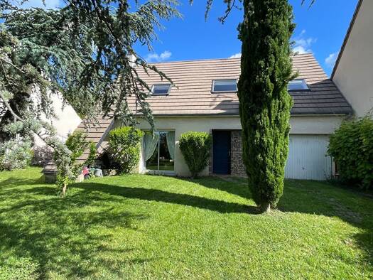 Maison à vendre 255 000 € 5 pièces 3 chambres 102 m² 1 225 m² de terrain Pussay 91740