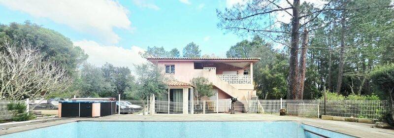 Maison 7 pièces 240 m² · à Lecci · 240 m² · 1 582 500 €