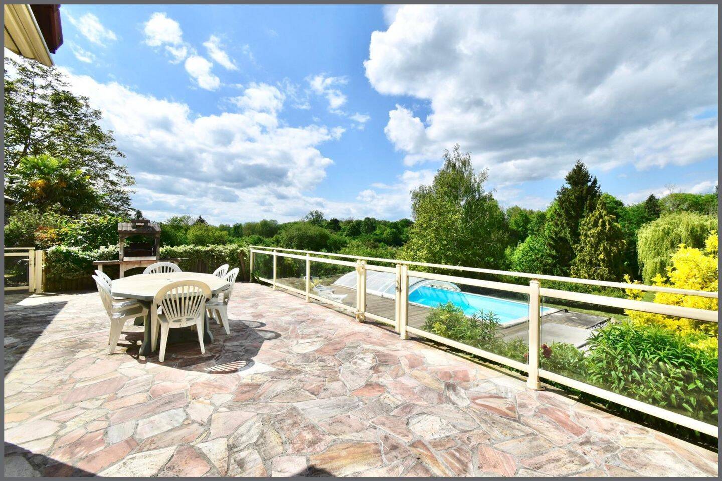 Maison 7 pièces 150 m² · à Anet · 150 m² · 369 000 €
