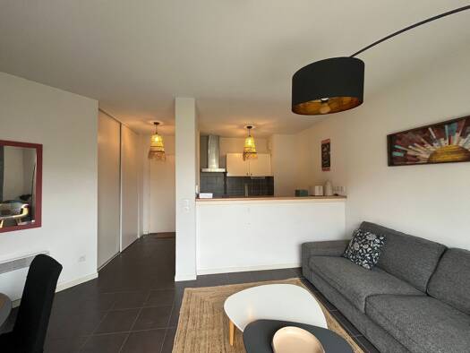 Appartement à vendre 215 000 € 3 pièces 2 chambres 58 m² RDC/2 Audenge 33980