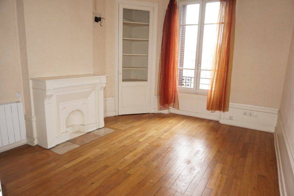 Appartement 2 pièces 55 m² · à Lyon 6ème Arrondissement · 55 m² · 919 €/mois