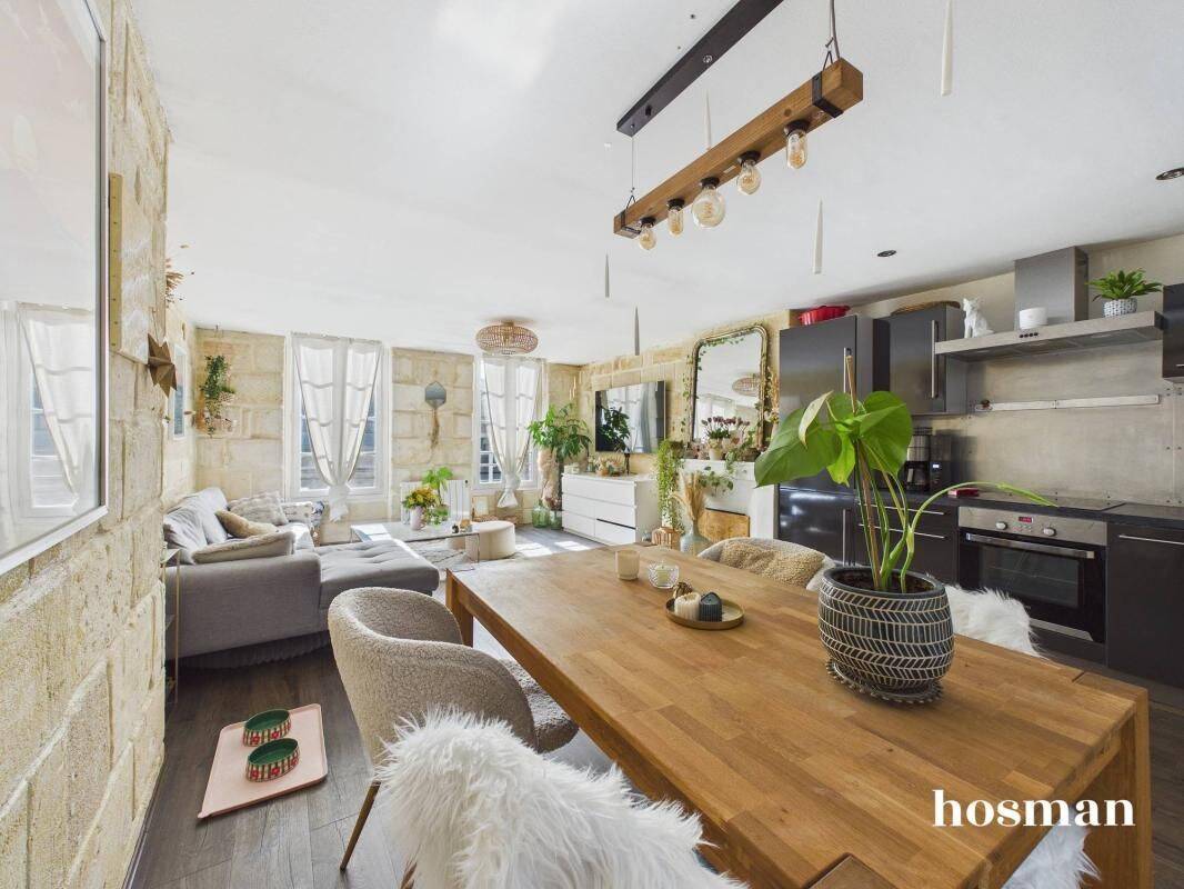 3 pièces - 68 m² traversant - Grenier de 20m2 aménageable - Quai — 2