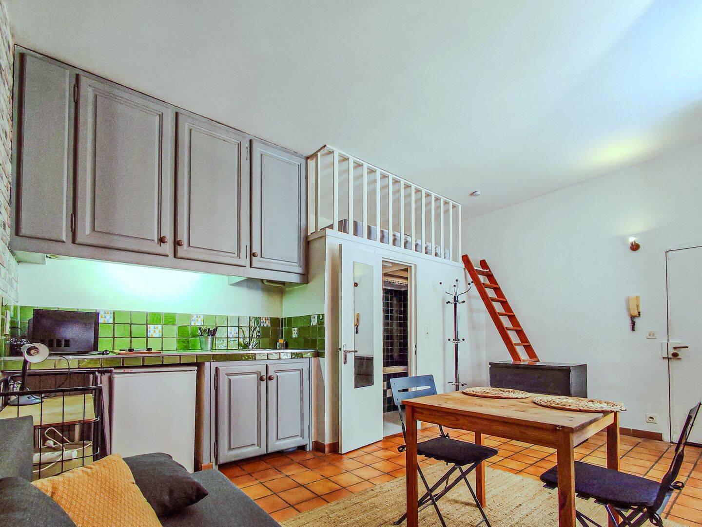 Appartement 1 pièce 21 m² · à Aix-en-Provence · 21 m² · 620 €