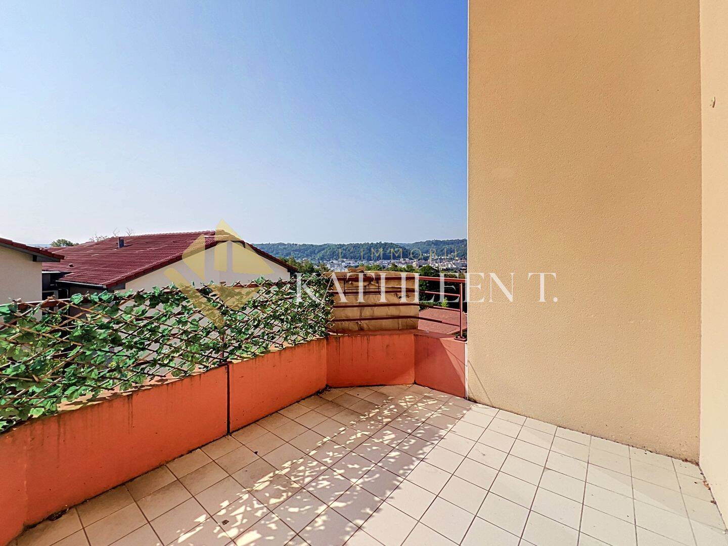 Appartement 4 pièces 77 m² · à Bourgoin-Jallieu · 76,6 m² · 230 000 €