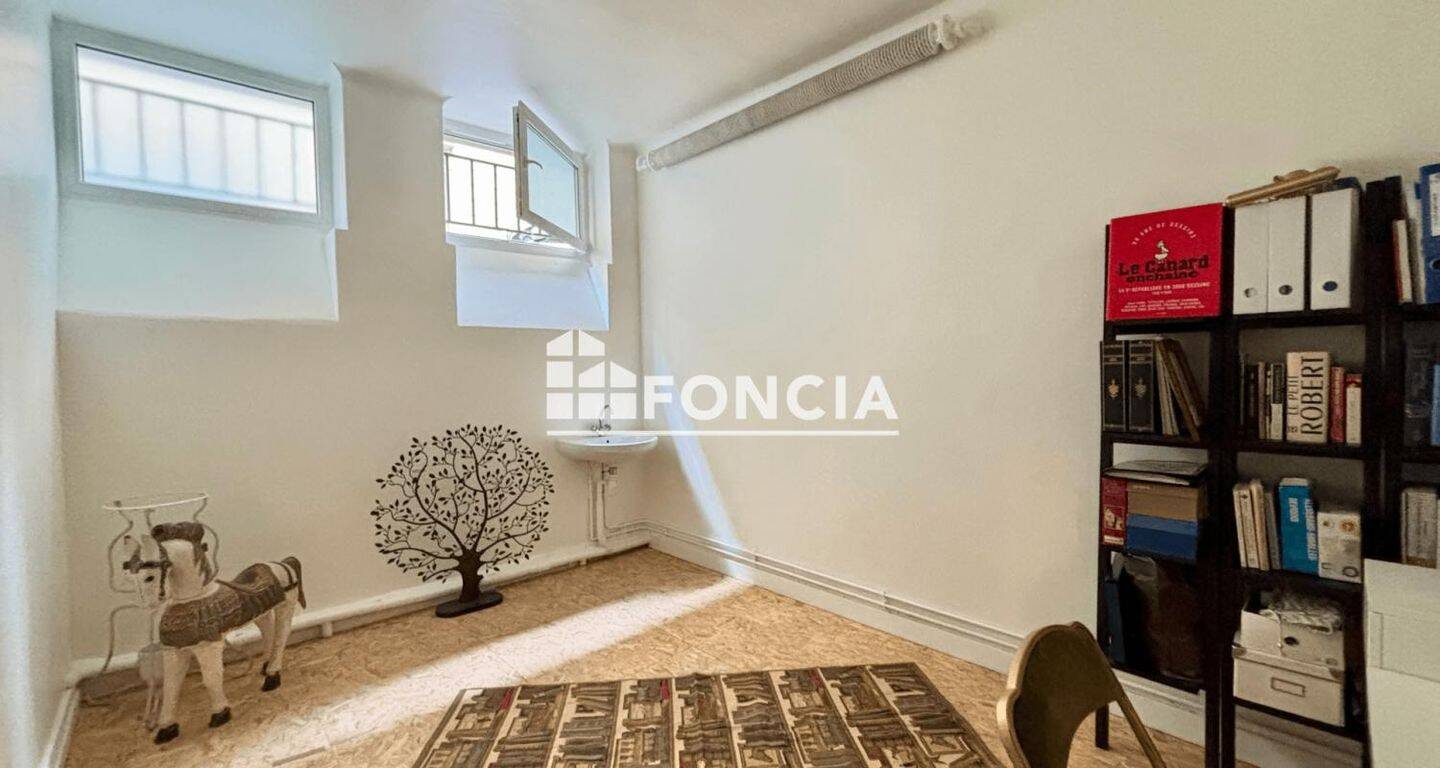 Appartement 1 pièce 11 m² · à Paris 16ème Arrondissement · 11 m² · 65 000 €
