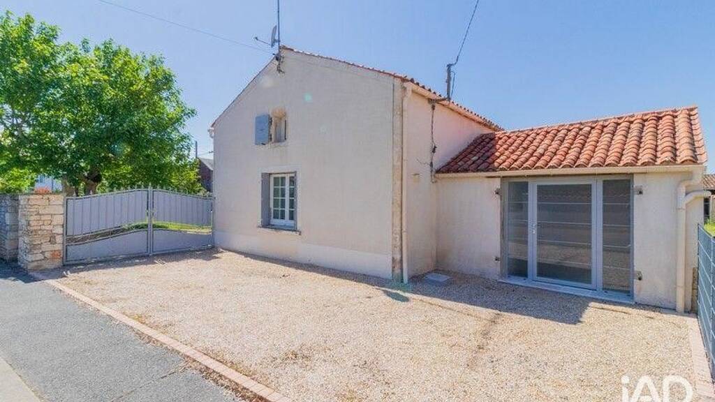 Maison à vendre 181 000 € 5 pièces 2 chambres 105 m² 629 m² de terrain Nalliers 85370