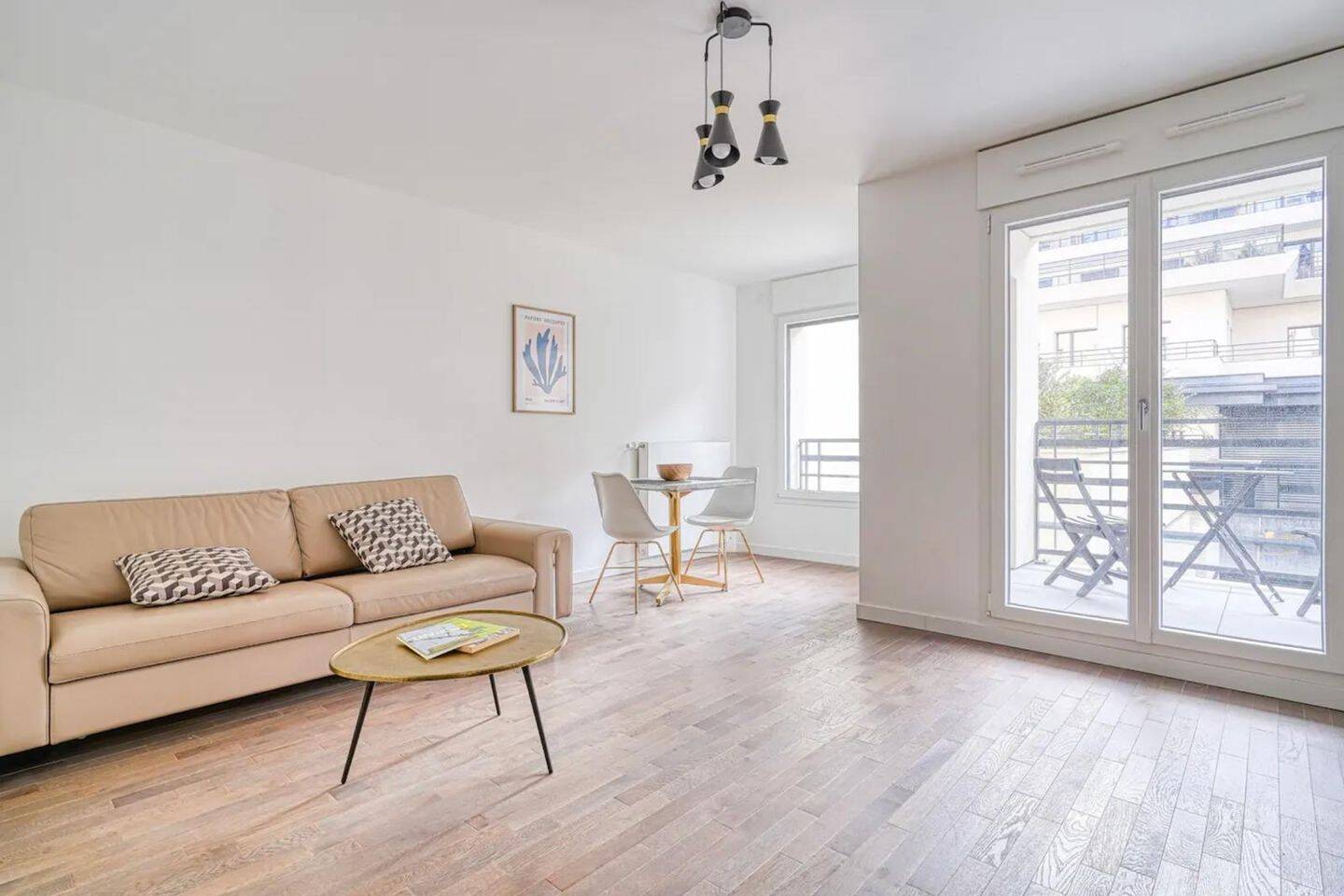 Appartement 1 pièce 31 m² · à Saint-Ouen-sur-Seine · 31 m² · 1 075 €