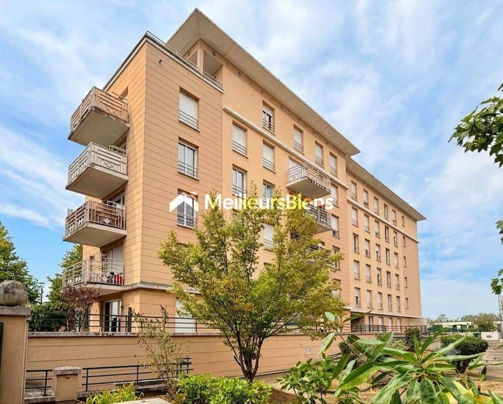 Appartement 3 pièces 62 m² · à Saint-Ouen-l'Aumône · 61,5 m² · 199 500 €