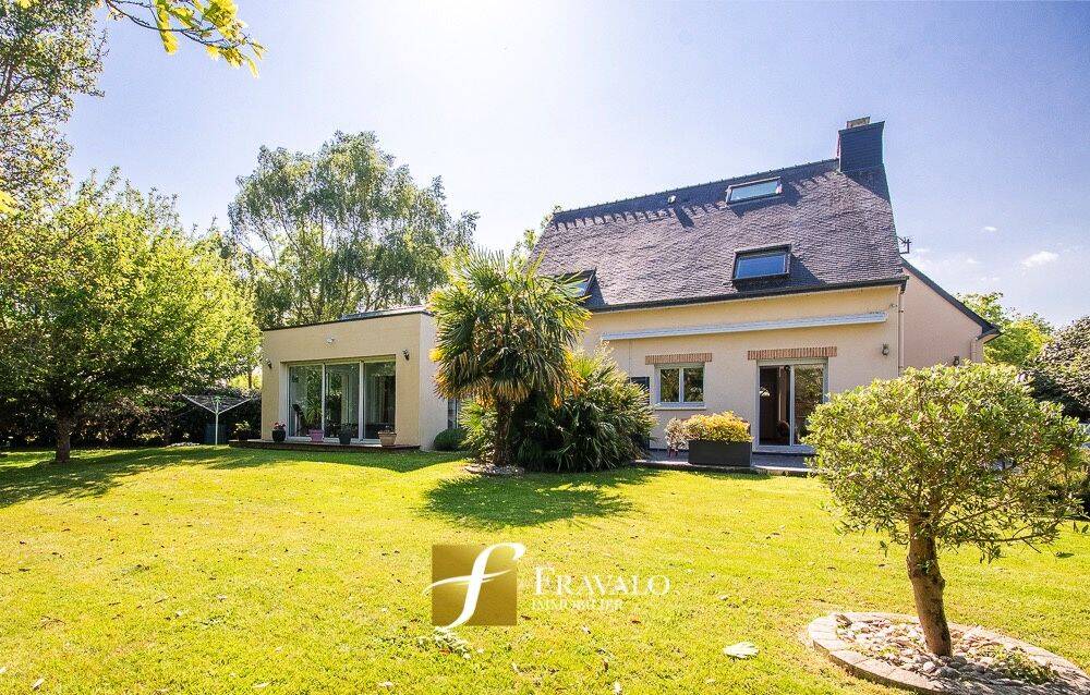Maison 7 pièces 147 m² · à Ploeren · 147 m² · 592 250 €