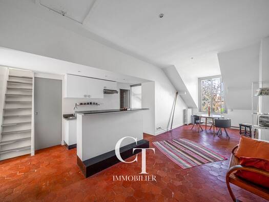 Appartement à vendre 495 000 € 4 pièces 2 chambres 57 m² Étage 2/2 Notre Dame Versailles 78000