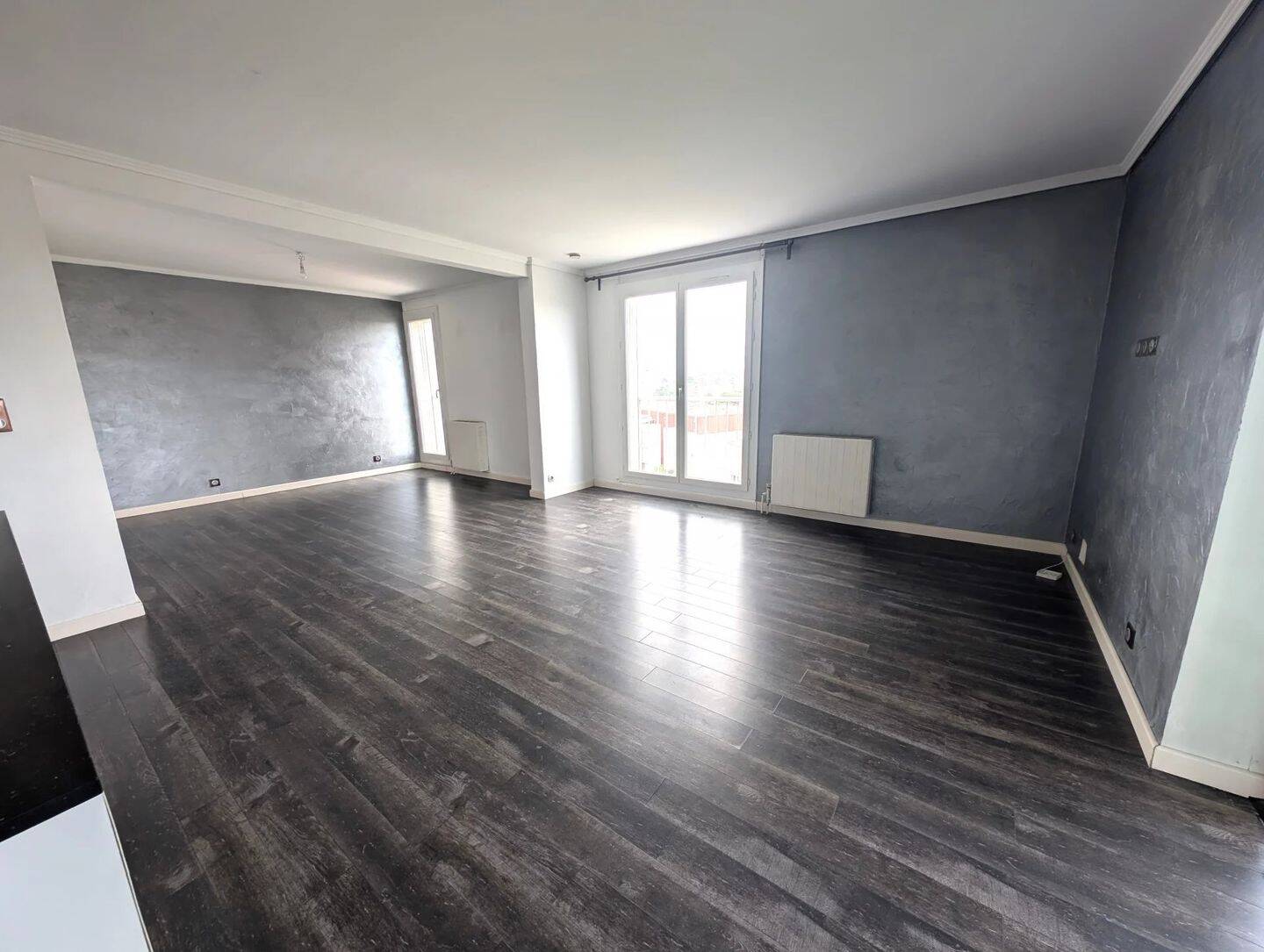 Appartement 3 pièces 98 m² · à La Seyne-sur-Mer · 98,2 m² · 1 075 €/mois