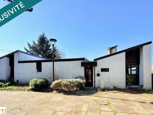 Maison de plain-pied à vendre 214 000 € 6 pièces 3 chambres 96 m² 257 m² de terrain Nungesser-La Briquette-Faubourg de Cambrai Valenciennes 59300